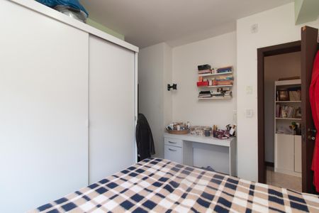 Casa à venda com 267m², 5 quartos e 3 vagas Casa à venda com 267m², 5 quartos e 3 vagasQuarto 1
