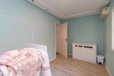 Casa à venda com 267m², 5 quartos e 3 vagas Casa à venda com 267m², 5 quartos e 3 vagasQuarto 4
