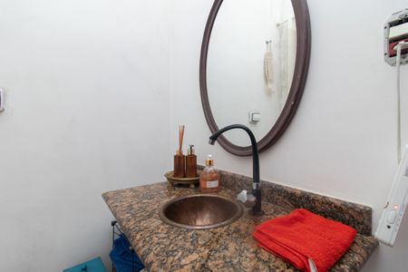 Casa à venda com 267m², 5 quartos e 3 vagas Casa à venda com 267m², 5 quartos e 3 vagasLavabo