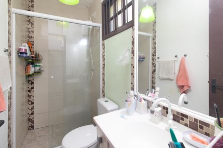 Casa à venda com 267m², 5 quartos e 3 vagas Casa à venda com 267m², 5 quartos e 3 vagasBanheiro