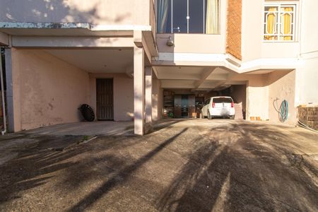 Garagem de casa à venda com 5 quartos, 267m² em Vila Nova, Porto Alegre