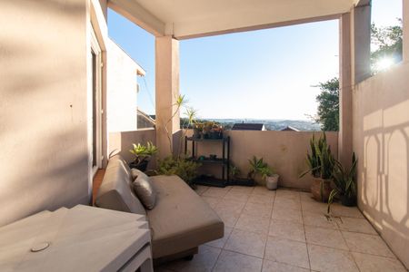 Cozinha e Área de Serviço de casa à venda com 5 quartos, 267m² em Vila Nova, Porto Alegre