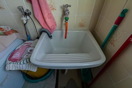 Casa à venda com 247m², 5 quartos e 10 vagas Casa à venda com 247m², 5 quartos e 10 vagasÁrea de Serviço Casa 2