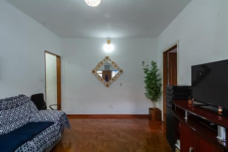 Sala de casa para alugar com 5 quartos, 247m² em Vila Marlene, São Bernardo do Campo