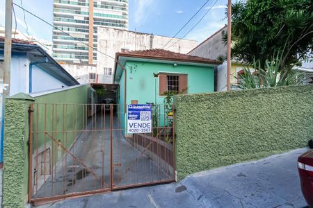 Casa à venda com 247m², 5 quartos e 10 vagas Casa à venda com 247m², 5 quartos e 10 vagasFachada