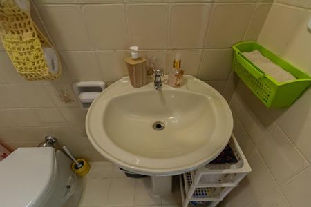 Casa à venda com 247m², 5 quartos e 10 vagas Casa à venda com 247m², 5 quartos e 10 vagasBanheiro 1 da Casa 2