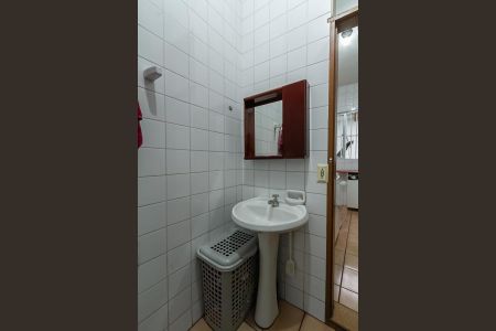Casa à venda com 247m², 5 quartos e 10 vagas Casa à venda com 247m², 5 quartos e 10 vagasBanheiro