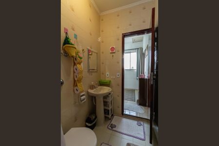 Casa à venda com 247m², 5 quartos e 10 vagas Casa à venda com 247m², 5 quartos e 10 vagasBanheiro 1 da Casa 2