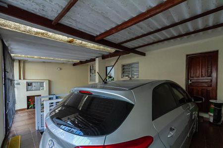 Casa à venda com 247m², 5 quartos e 10 vagas Casa à venda com 247m², 5 quartos e 10 vagasGaragem Casa 2