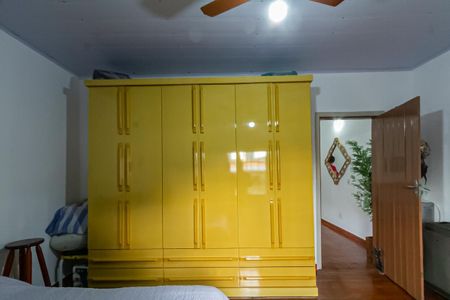 Casa à venda com 247m², 5 quartos e 10 vagas Casa à venda com 247m², 5 quartos e 10 vagasQuarto 1