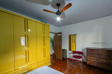 Casa à venda com 247m², 5 quartos e 10 vagas Casa à venda com 247m², 5 quartos e 10 vagasQuarto 1