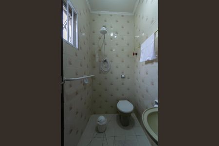 Casa à venda com 247m², 5 quartos e 10 vagas Casa à venda com 247m², 5 quartos e 10 vagasBanheiro 2 da Casa 2