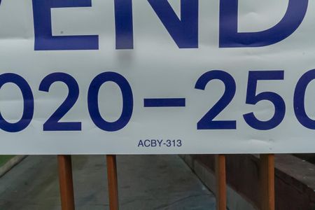 Casa à venda com 247m², 5 quartos e 10 vagas Casa à venda com 247m², 5 quartos e 10 vagasPlaca ACBY-313