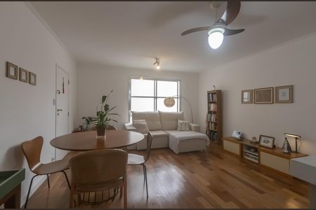Apartamento à venda com 81m², 3 quartos e 1 vaga Apartamento à venda com 81m², 3 quartos e 1 vagaSala