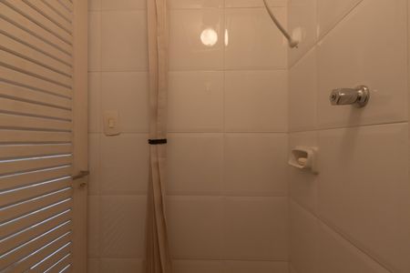 Apartamento à venda com 81m², 3 quartos e 1 vaga Apartamento à venda com 81m², 3 quartos e 1 vagaBanheiro de serviço
