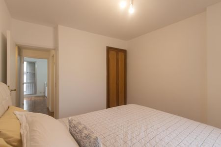 Apartamento à venda com 81m², 3 quartos e 1 vaga Apartamento à venda com 81m², 3 quartos e 1 vagaQuarto 1