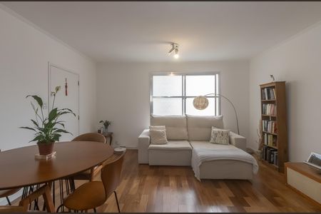 Apartamento à venda com 81m², 3 quartos e 1 vaga Apartamento à venda com 81m², 3 quartos e 1 vagaSala