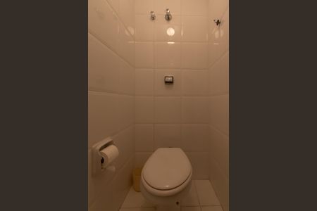 Apartamento à venda com 81m², 3 quartos e 1 vaga Apartamento à venda com 81m², 3 quartos e 1 vagaBanheiro de serviço