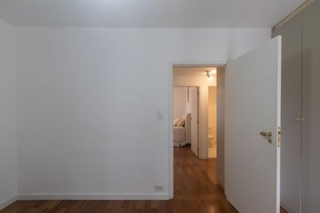 Apartamento à venda com 81m², 3 quartos e 1 vaga Apartamento à venda com 81m², 3 quartos e 1 vagaQuarto 2