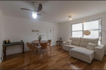 Apartamento à venda com 81m², 3 quartos e 1 vaga Apartamento à venda com 81m², 3 quartos e 1 vagaSala