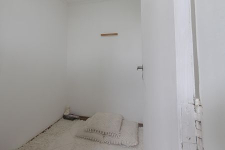 Apartamento à venda com 81m², 3 quartos e 1 vaga Apartamento à venda com 81m², 3 quartos e 1 vagaQuarto de Serviço