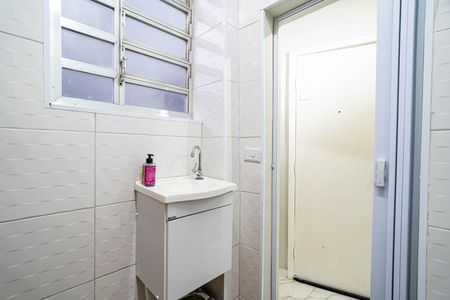 Studio para alugar com 28m², 1 quarto e sem vaga Studio para alugar com 28m², 1 quarto e sem vagaBanheiro