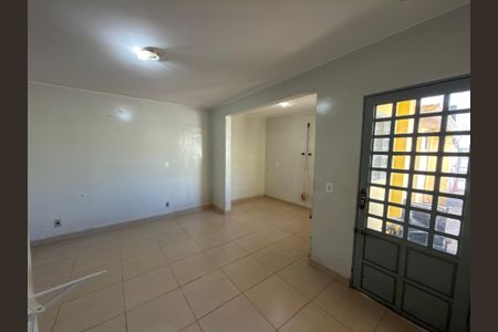 Sala de casa para alugar com 2 quartos, 100m² em Setor Habitacional Vicente Pires, Brasília