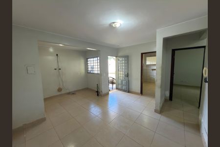 Sala de casa para alugar com 2 quartos, 100m² em Setor Habitacional Vicente Pires, Brasília
