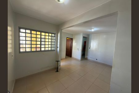 Sala  de casa para alugar com 2 quartos, 100m² em Setor Habitacional Vicente Pires, Brasília