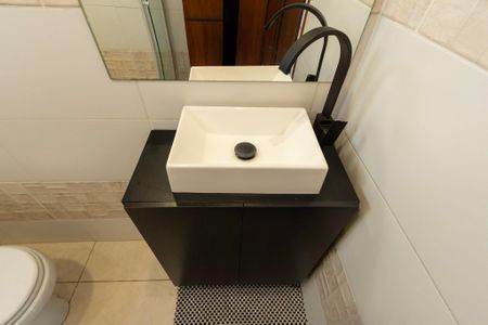 Apartamento para alugar com 90m², 2 quartos e 1 vaga Apartamento para alugar com 90m², 2 quartos e 1 vagaBanheiro
