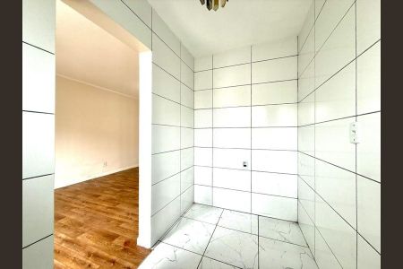Cozinha de apartamento para alugar com 1 quarto, 27m² em Sarandi, Porto Alegre