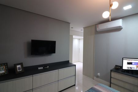 Apartamento à venda com 156m², 3 quartos e 3 vagasSuíte 1