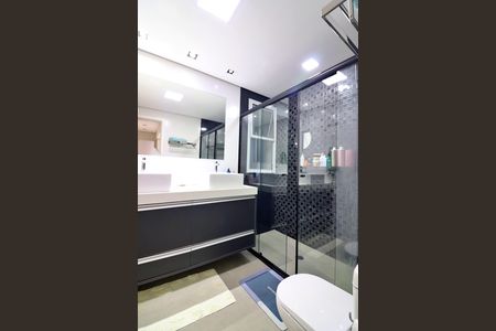Apartamento à venda com 156m², 3 quartos e 3 vagasSuíte 1 Banheiro 