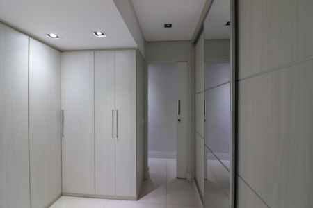 Apartamento à venda com 156m², 3 quartos e 3 vagasSuíte 1 Closet
