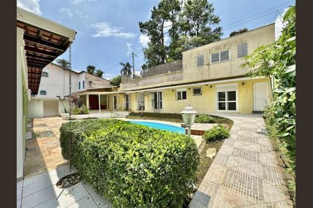 Foto 04 de casa para alugar com 8 quartos, 444m² em Granja Viana, Cotia
