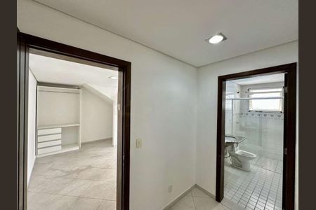 Foto 43 de casa para alugar com 8 quartos, 444m² em Granja Viana, Cotia