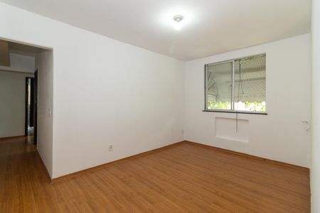 Sala de apartamento para alugar com 2 quartos, 54m² em Padre Miguel, Rio de Janeiro
