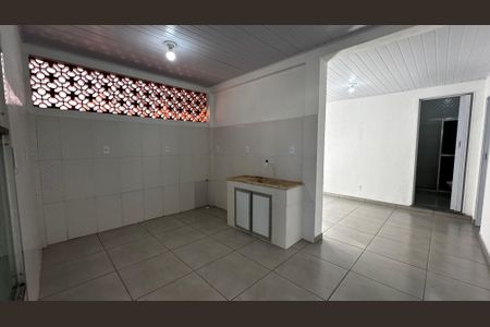 Casa para alugar com 100m², 2 quartos e 1 vaga Casa para alugar com 100m², 2 quartos e 1 vagaCozinha
