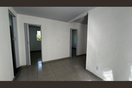 Sala de casa para alugar com 2 quartos, 100m² em Vargem Grande, Rio de Janeiro