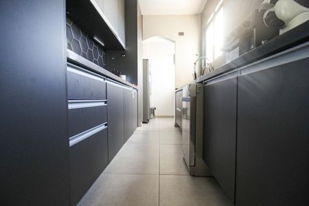 Apartamento à venda com 83m², 2 quartos e sem vaga Apartamento à venda com 83m², 2 quartos e sem vagaCozinha