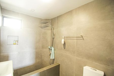 Apartamento à venda com 83m², 2 quartos e sem vaga Apartamento à venda com 83m², 2 quartos e sem vagaBanheiro