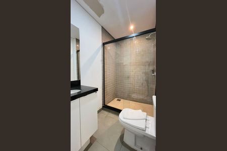 Banheiro de apartamento para alugar com 1 quarto, 26m² em Centro Histórico, Porto Alegre