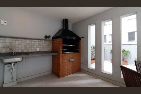 Apartamento para alugar com 42m², 2 quartos e 1 vagaÁrea comum - Churrasqueira