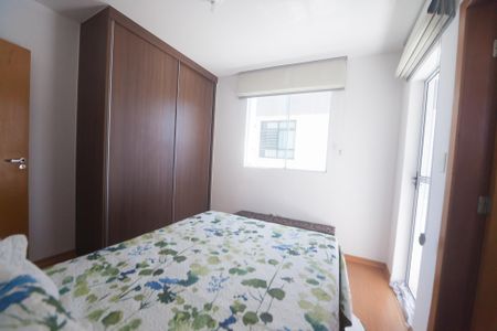 Apartamento à venda com 63m², 2 quartos e 2 vagas Apartamento à venda com 63m², 2 quartos e 2 vagassuite