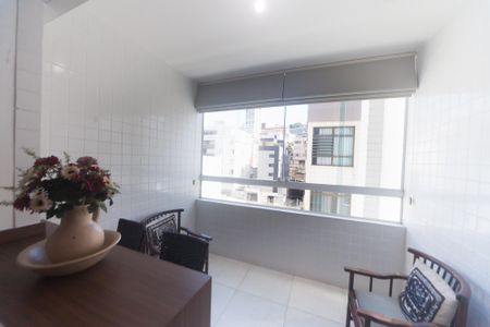 Apartamento à venda com 63m², 2 quartos e 2 vagas Apartamento à venda com 63m², 2 quartos e 2 vagasVaranda da Sala