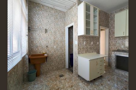 Apartamento à venda com 68m², 2 quartos e 1 vaga Apartamento à venda com 68m², 2 quartos e 1 vagaCozinha e Área de Serviço