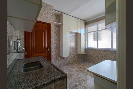 Apartamento à venda com 68m², 2 quartos e 1 vaga Apartamento à venda com 68m², 2 quartos e 1 vagaCozinha e Área de Serviço