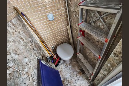 Apartamento à venda com 68m², 2 quartos e 1 vaga Apartamento à venda com 68m², 2 quartos e 1 vagaBanheiro de serviço