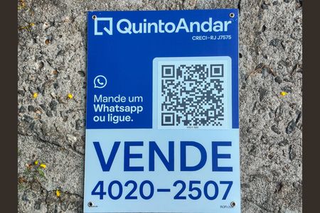 Apartamento à venda com 68m², 2 quartos e 1 vaga Apartamento à venda com 68m², 2 quartos e 1 vagaPlaca