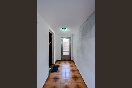 Casa para alugar com 184m², 4 quartos e 3 vagas Casa para alugar com 184m², 4 quartos e 3 vagasHall de entrada